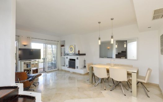 Byty / Apartmány Duplex v Nueva Andalucía provincia Málaga