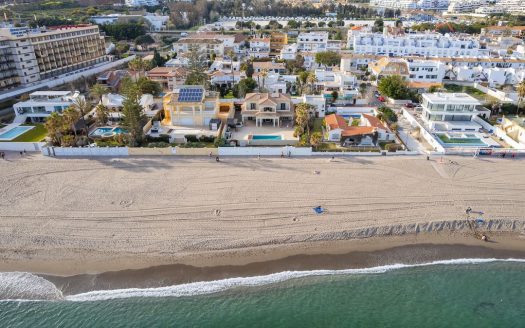 Domy / Vily Vila samostatná stavba v La Cala provincia Málaga